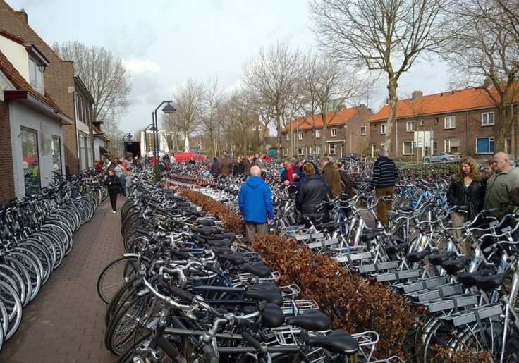 dramatisch Verhuizer diameter Fietsenhal J. Niks Middenmeer - de goedkoopste fietsenwinkel
